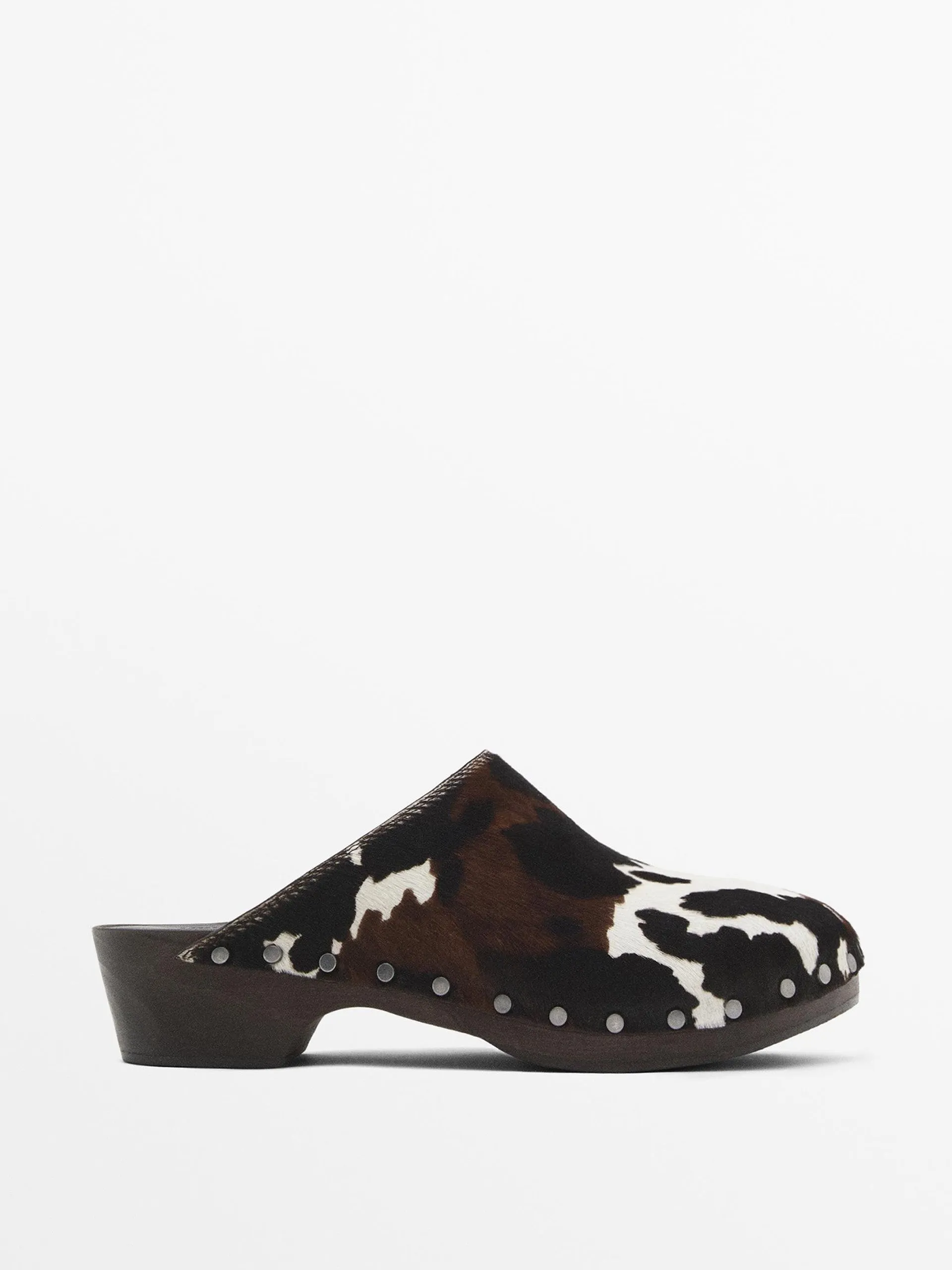 Animal print hair-on clogs