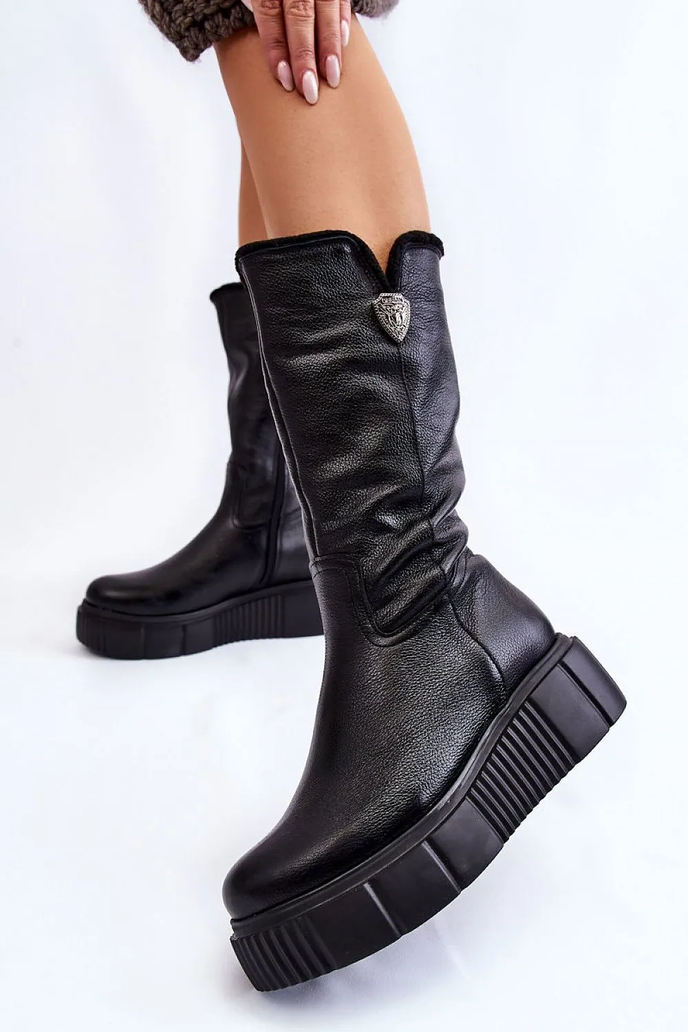 Buskin boots