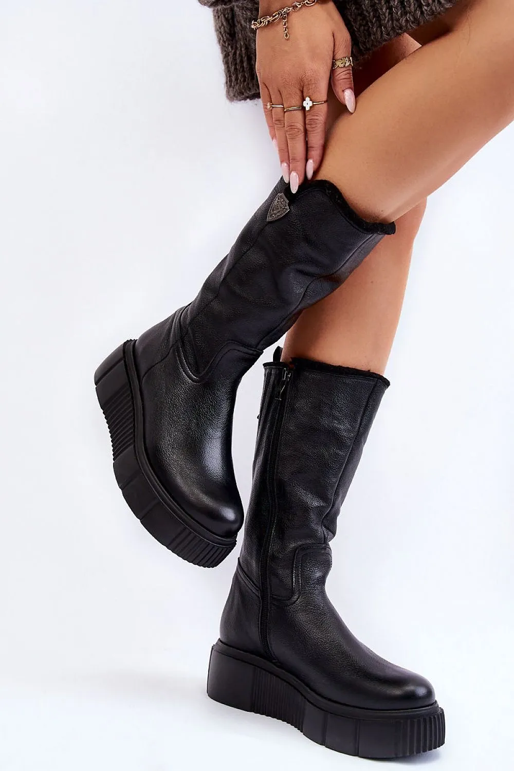 Buskin boots