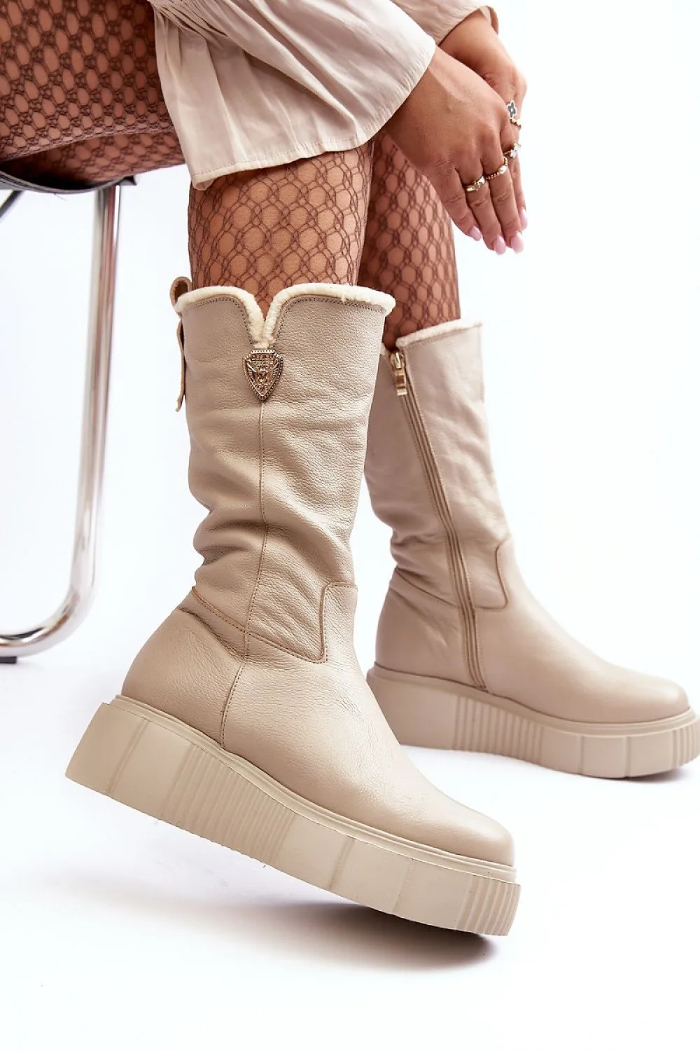 Buskin boots