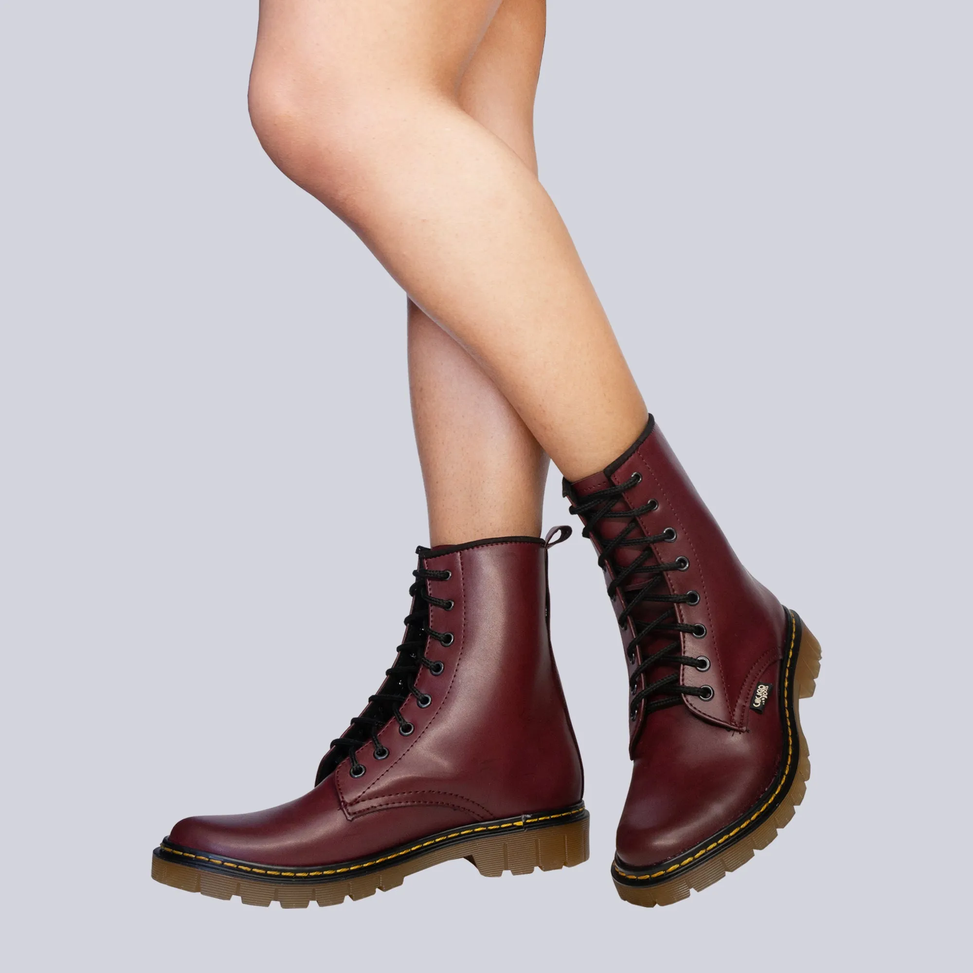 Classic Boots Cherry