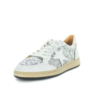 Cozzy Sneakers