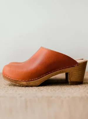 Klassisk Mid Clog in Cumin