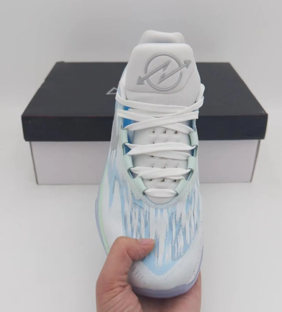 NIKE ZOOM G.T. CUT 2 x DARE TO FLY