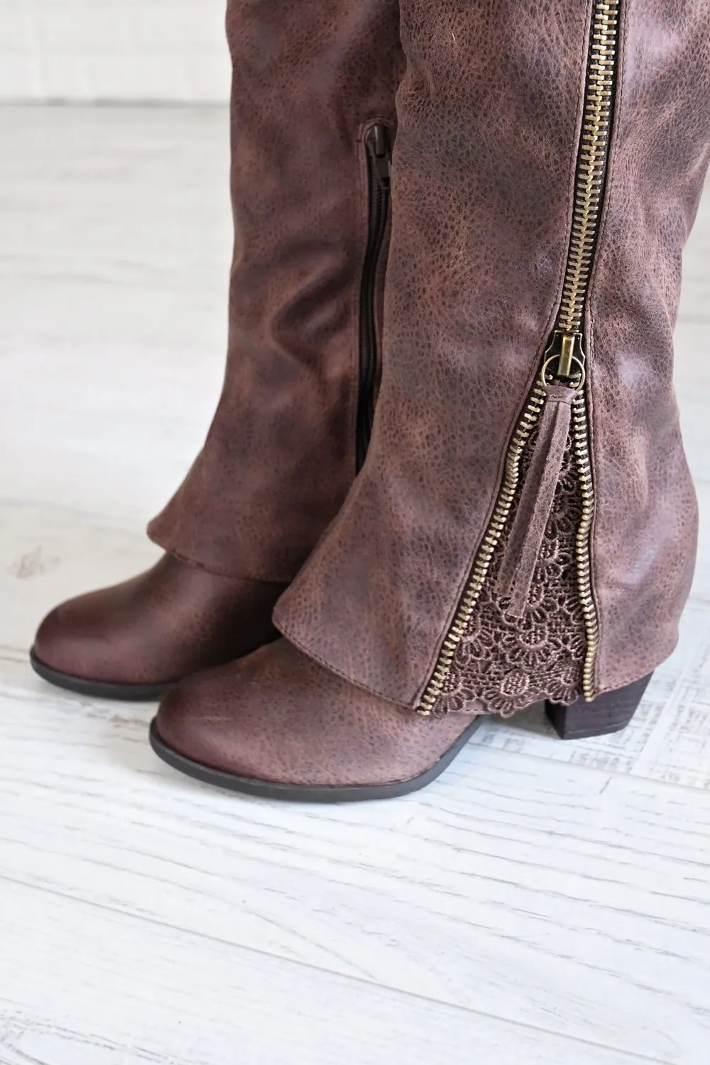 Sassy Girl Boots ~ Brown