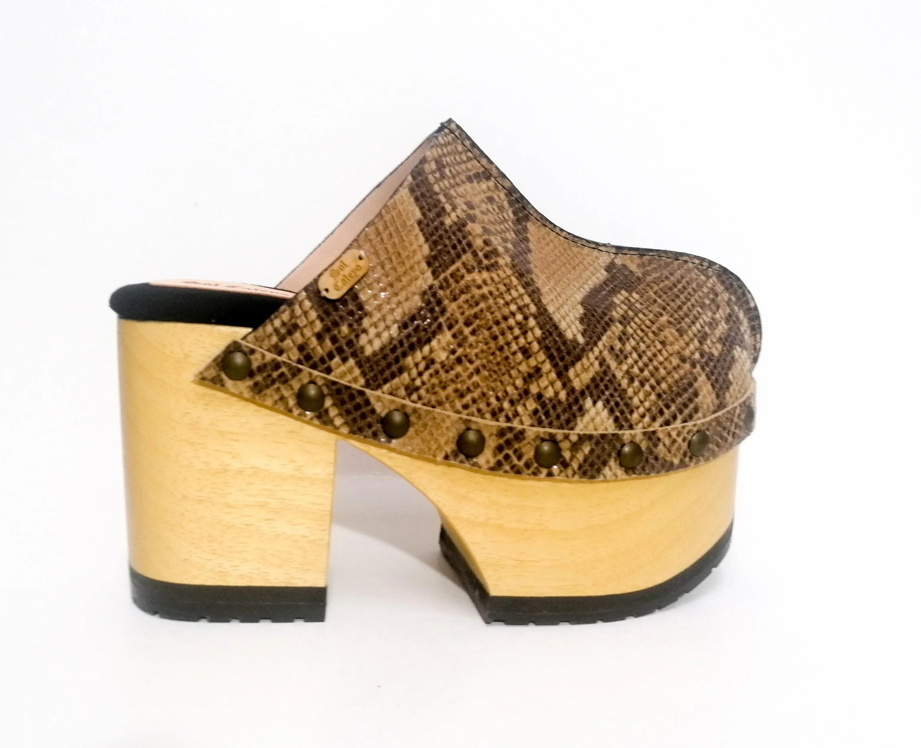 Snake Clogs