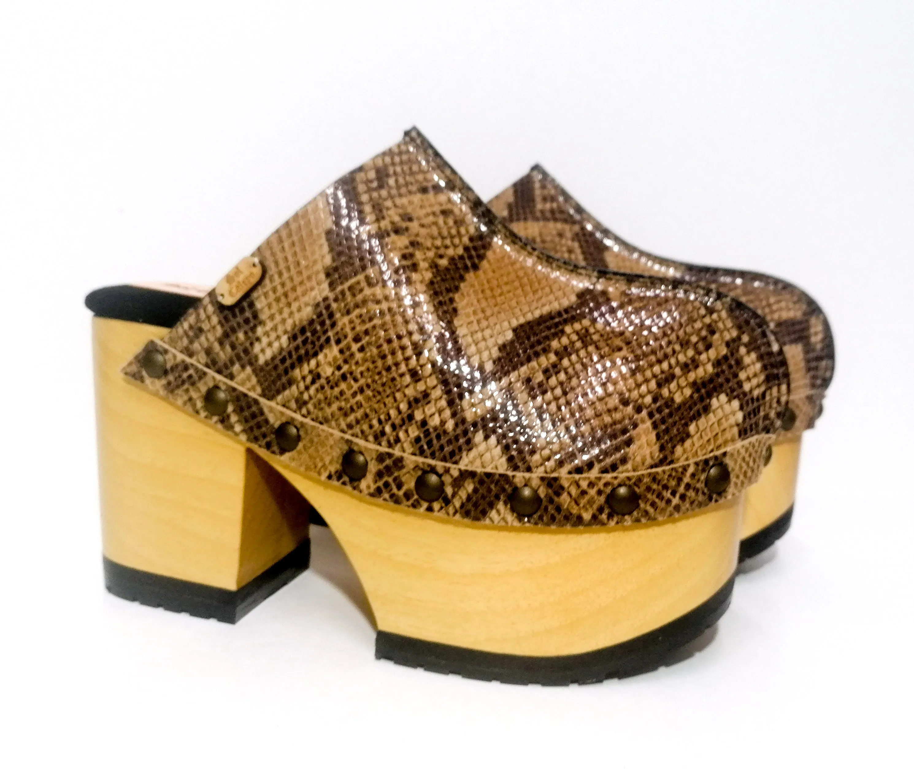 Snake Clogs