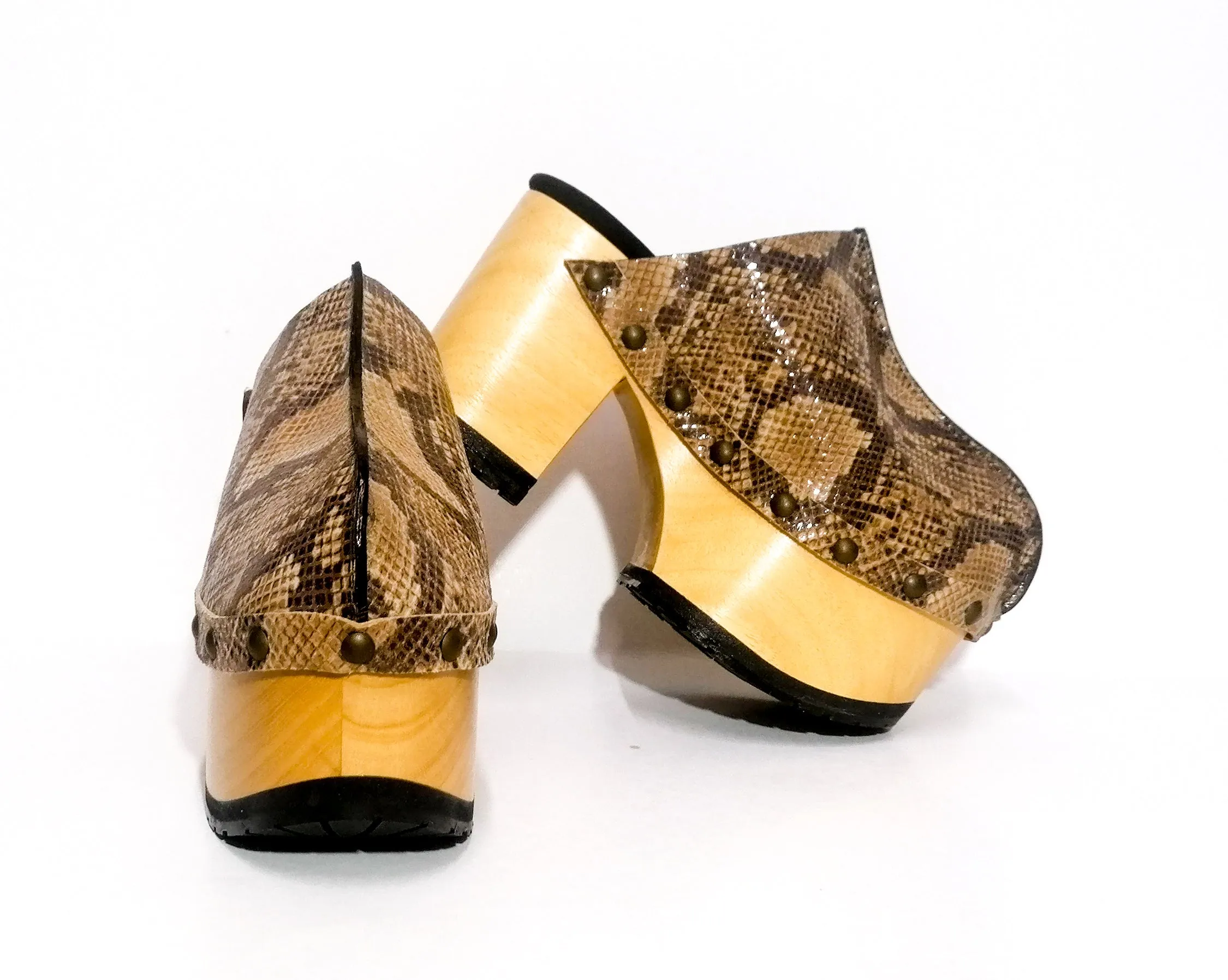Snake Clogs
