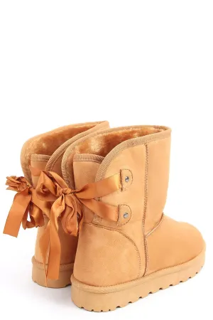 Snow boots