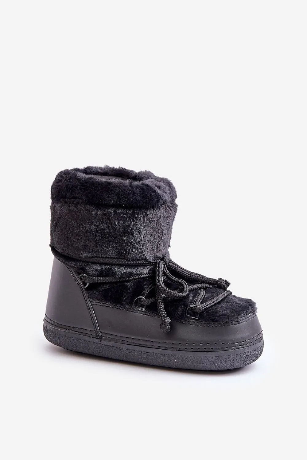 Snow boots