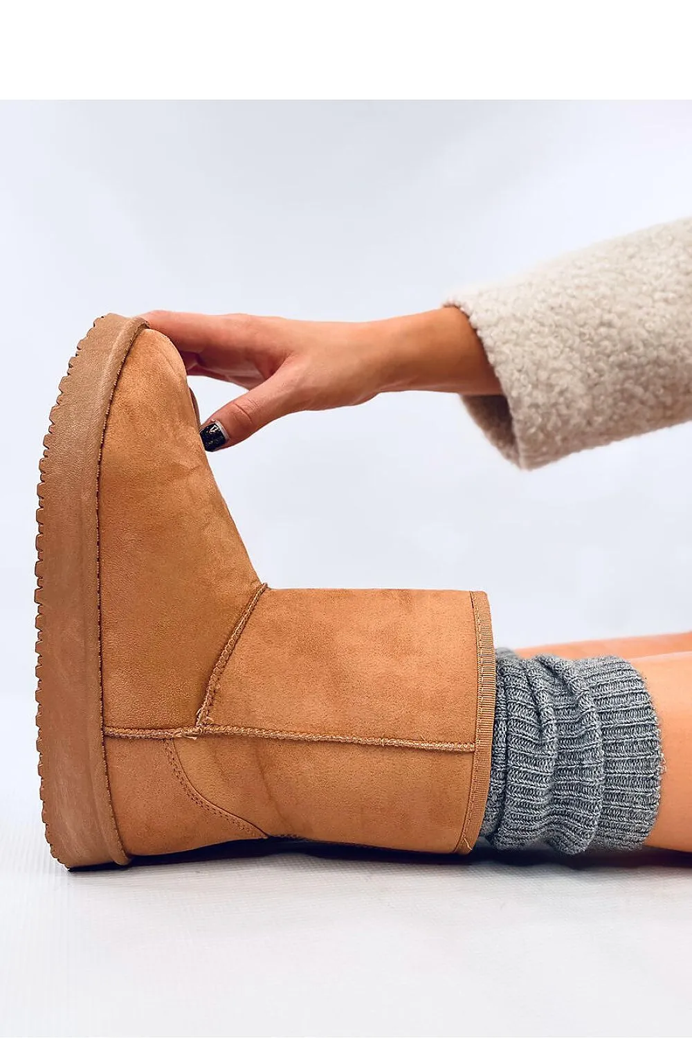 Snow boots