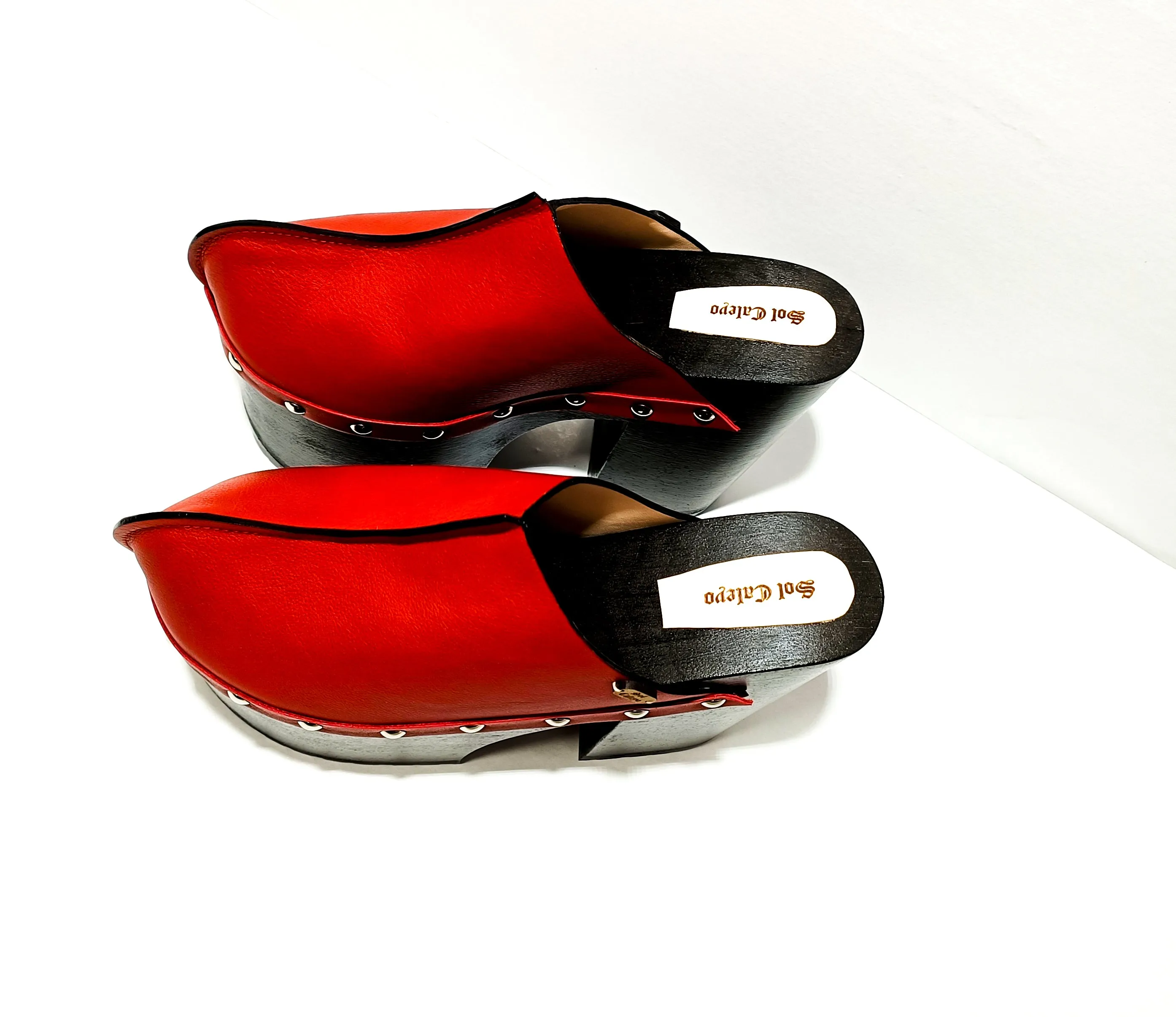 Tokyo Clogs