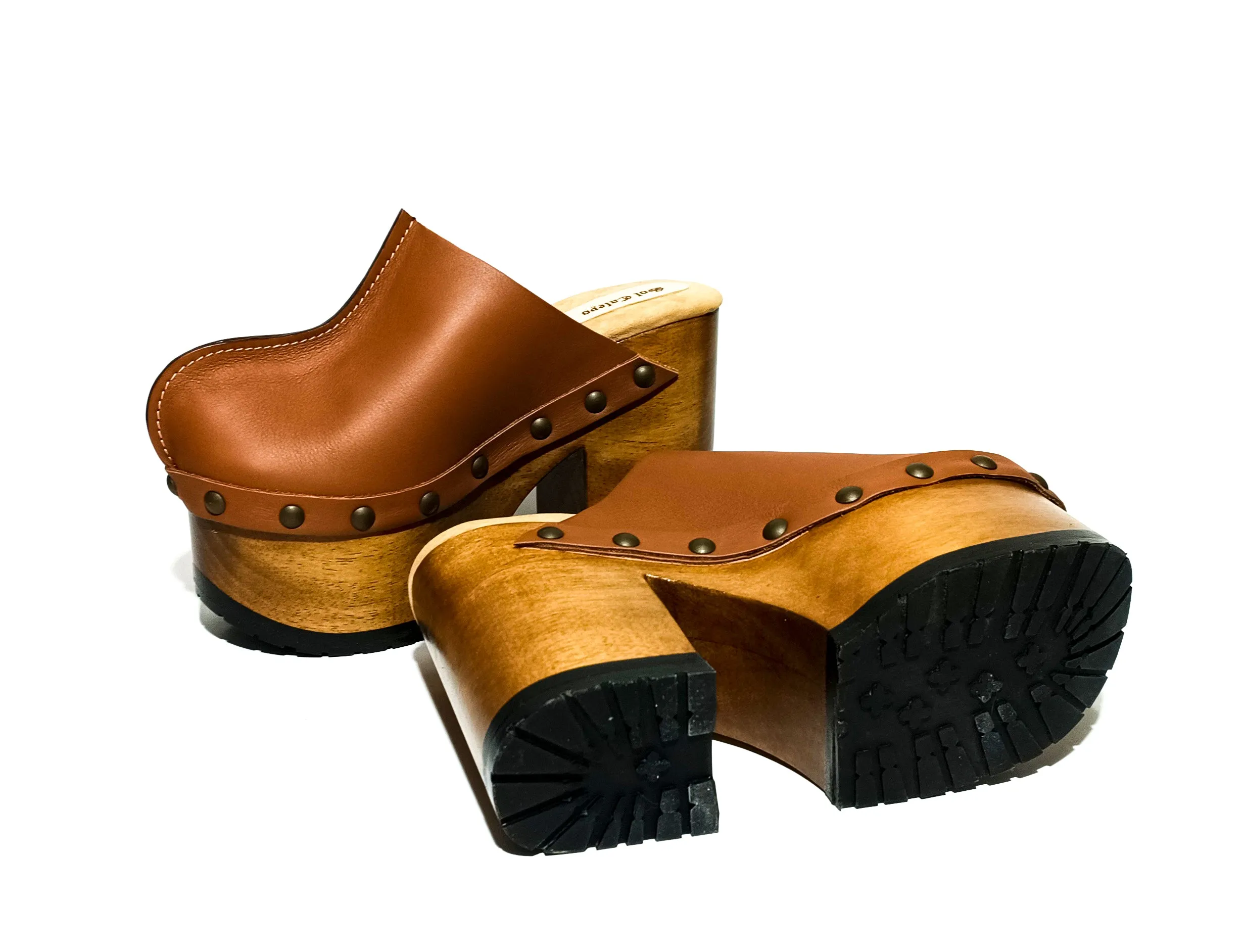 Vintage Light Brown Clogs