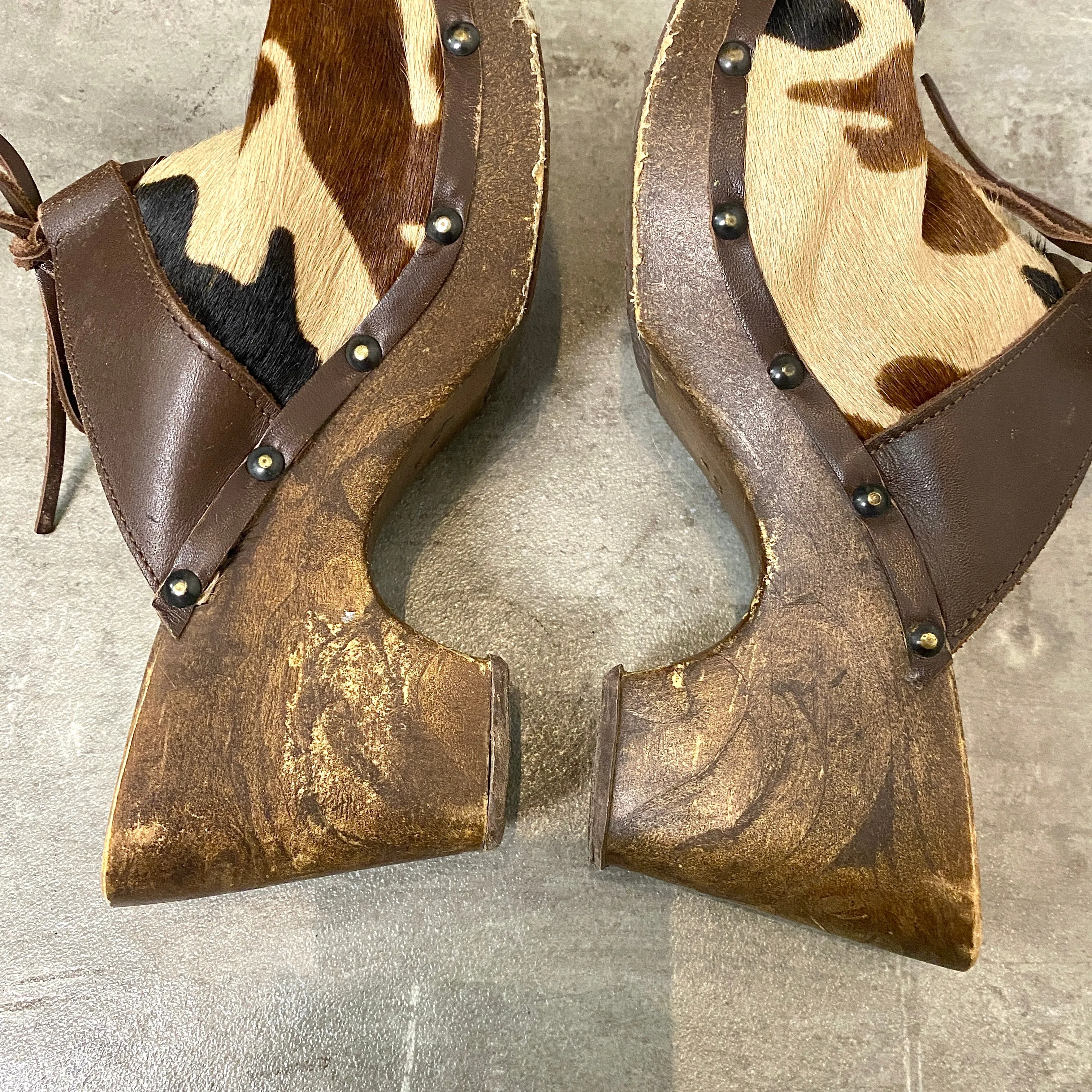 Vintage Ponyhair Clogs (UK 6 EU 39 US 8)